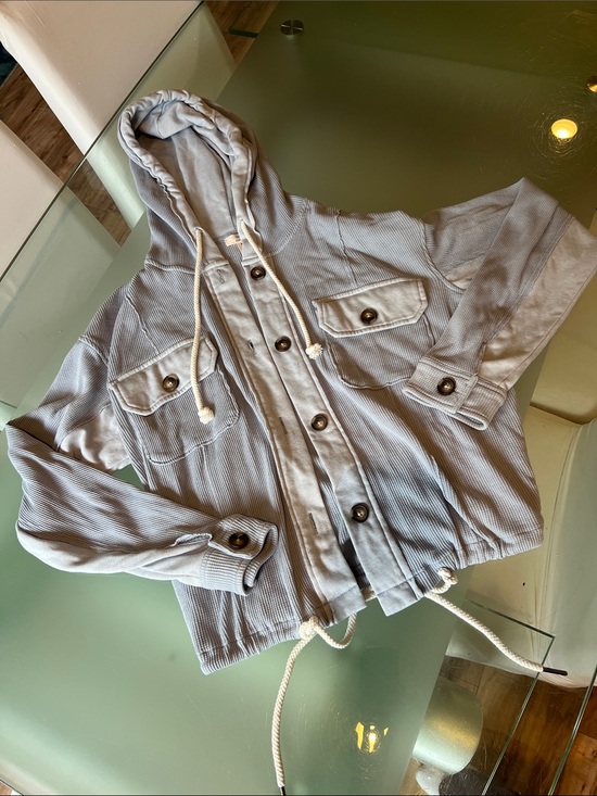 Como Vintage Jackets & Blazers - Como Vintage Light Gray Hooded Utility Jacket